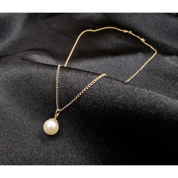Vintage 14K Solid Gold Pearl Necklace With Delicate Chain & Classic Pendant Desi - Picture 1 of 4